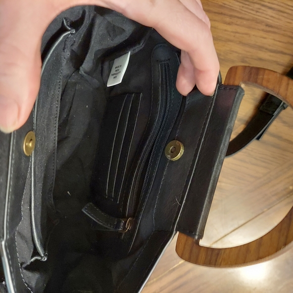 Rachel Roy Women Crossbody Bag Purse Black Leather Magnetic Snap Wood Handle - Picture 4 of 12